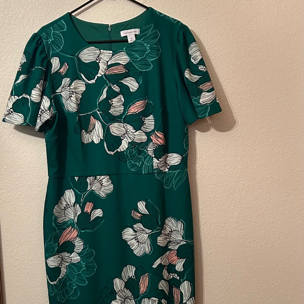 Liz Claiborne Green Dress size 16